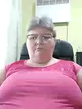AlenushkaGold — Freechat on StripChat
