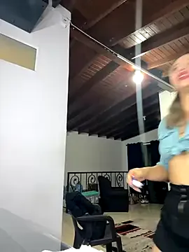 Alexa__Blue —  Horny whips + dildo 