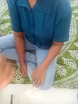 ALEXA_AUNTY — Live cum show hardcore
