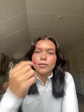 alexapalmqvist — take of pants