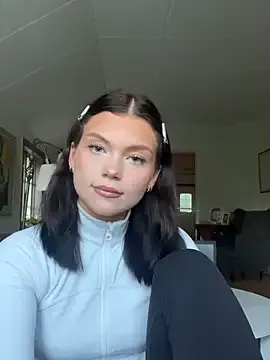 alexapalmqvist — take of shirt