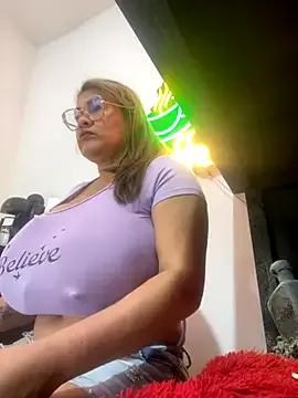 AlexxiaaMat — open ass + open pussy+in public