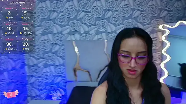 ALI_TAY1 — finger  in pussy
