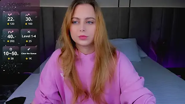 Alice_Wander — ass close + slap ass  