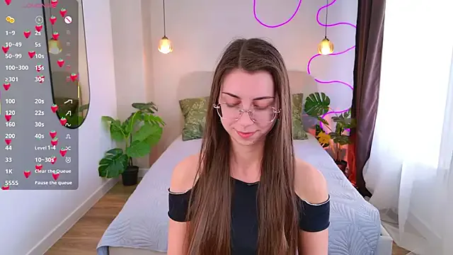 AliceBlaine — show tits