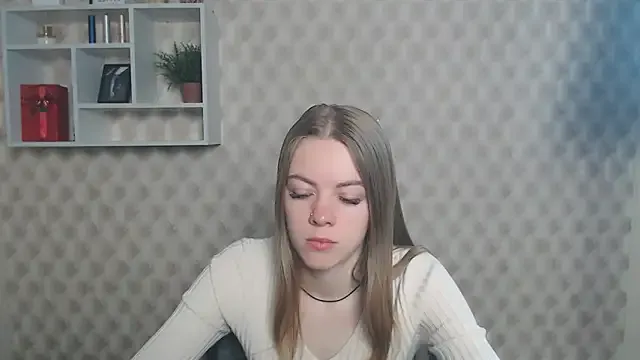 AliceFlirtt_ — let's look at this body