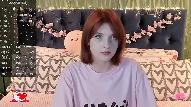 AliceLanley — shake ass