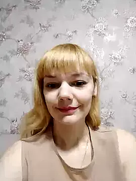 AliceSwan1122 — Freechat on StripChat