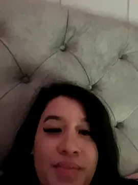 Aliciawhitee — Make them listen to me