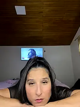 Alina0 — boucing tits+spank tits+ milk of my tits