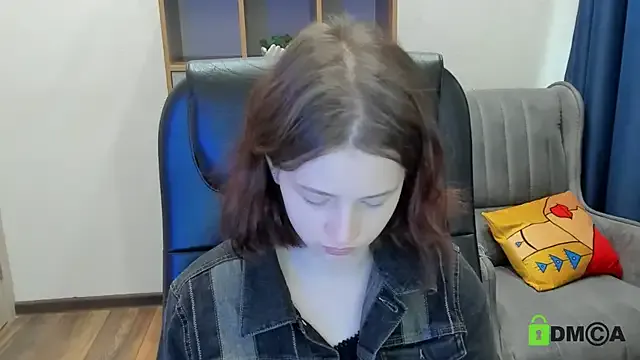 Alina_Mills — Doggy 2 min