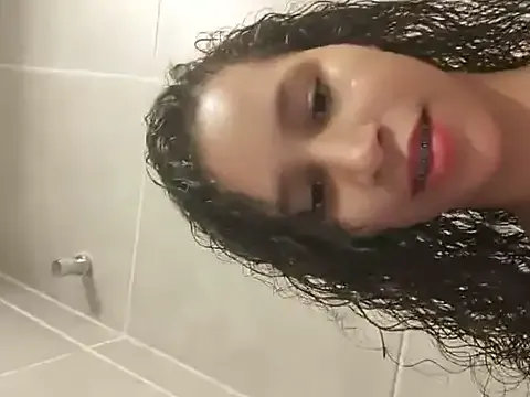 AlineGomesxx — Freechat on StripChat