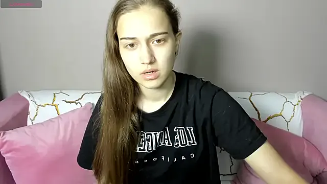 Alisa__Kelly — Show ass in doggy