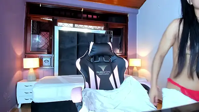 alissa__petite — opening my ass close up