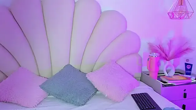 Alyss_Sweet — Naked