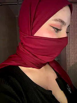 amaal_ — bounces my tits