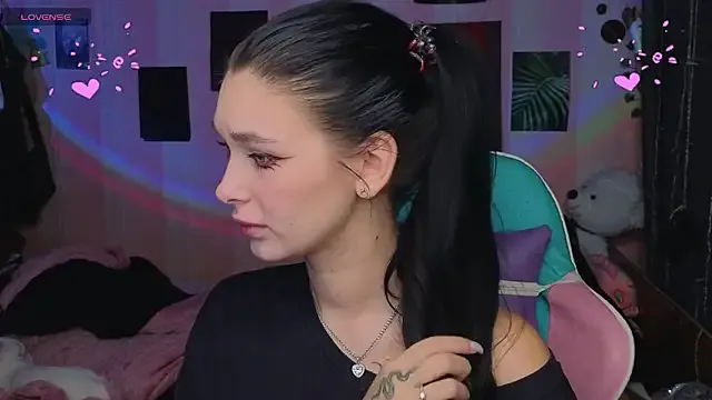 Amanda_Tender — for nipple piercing
