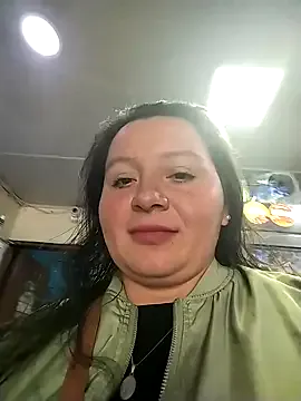 Ambar--sm — Removing bra in public