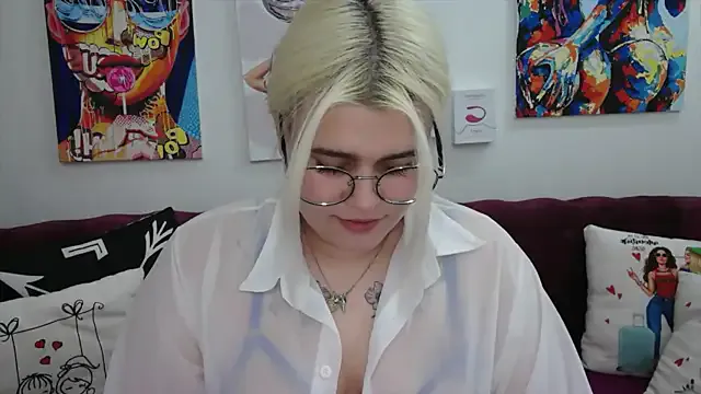 Amber_Monro — doggy style + 5 spanks