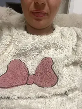 Ambra_Daiana — show pussy/figa
