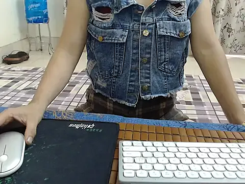 Ami_8x — spanks ass x 5