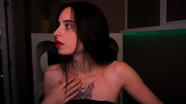 AmyRyder — 5 minutes naked