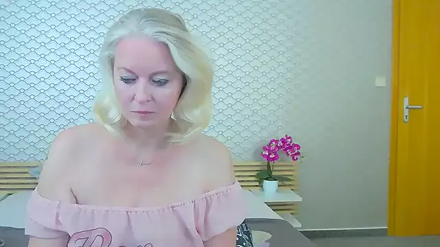 Anais_Janson — finger myself