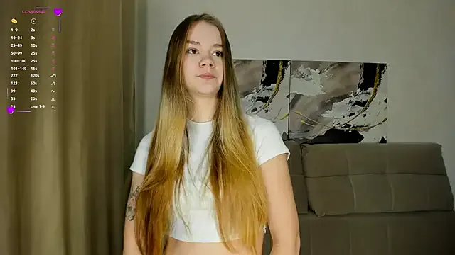 Angel_oci — 50 squats without shorts to the camera