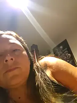 angelbaby1998 — show me some cum love