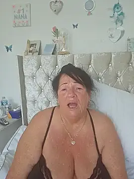 Angeldelightt — GET MY BOOBS OUT 