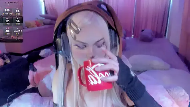 Angelica_Reborn — plug ass show