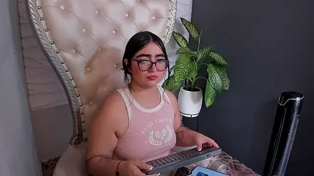April__foxx — INTENSE FINGERING