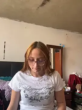 Aria_beauti — Zoom pussy + 5 photos for you!!