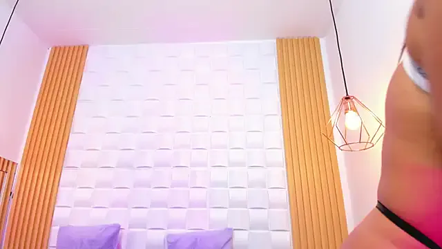 AriaBelle — Finger in my Asshole 