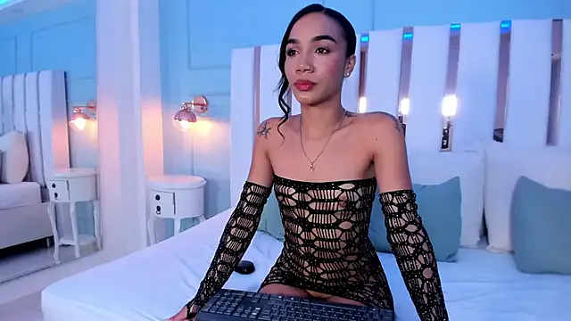 AriaHart_Oficial — Deepthroat + saliva on my tits