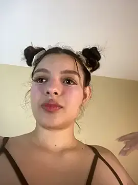 AriaHeavenss — fingers deep inside