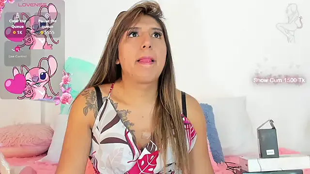 Ariana-Fernandez — She shows her cock