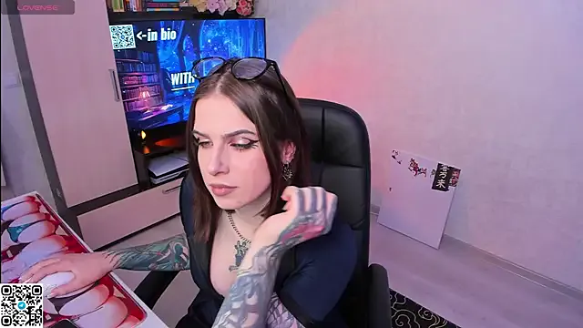 Arya_deepthroat_queen — Celebrate a birthday (September 3rd)