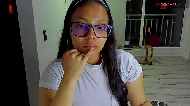 aryana777 — Flash Tits
