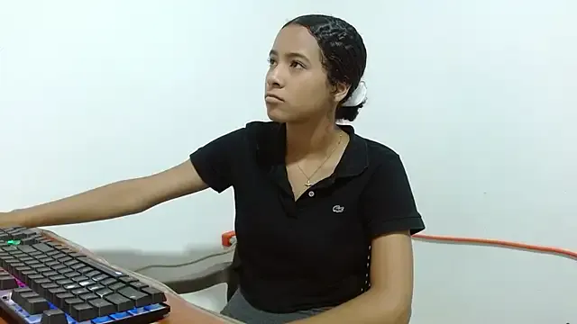 Aura_teen_hot — show tits + dance hot + 3 topples