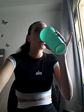 aurelialux — big and sweet squirt + anal fist 