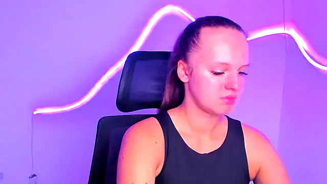Aurora_White — Spank the ass 3 times