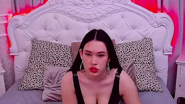 AuroraHanna — spank ass x5