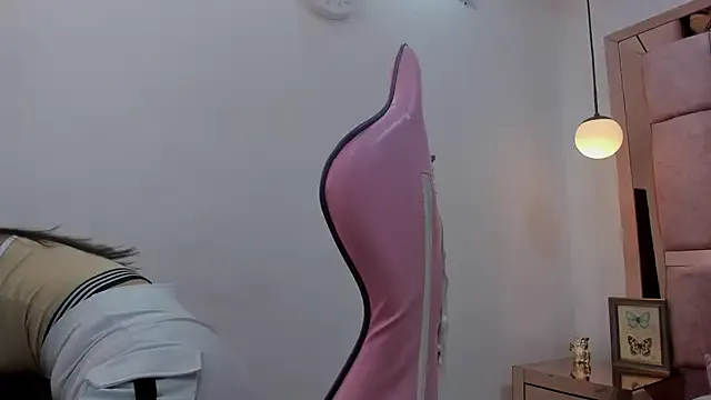 avery_maida — dancing sexy for you