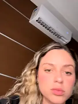 barbiekittyofc — flash bubbies