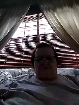 Bayou_Woman68 — Show big tits