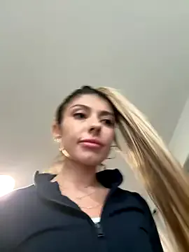 bbgurlnickii — sexy dance & strip teaseee ;)