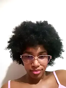 Beauty_Luci — Nipple play