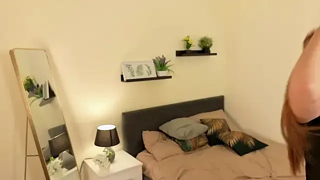 Becca_Robs — massage my chest