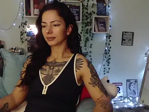 BeellyDance — Dildo in pussy